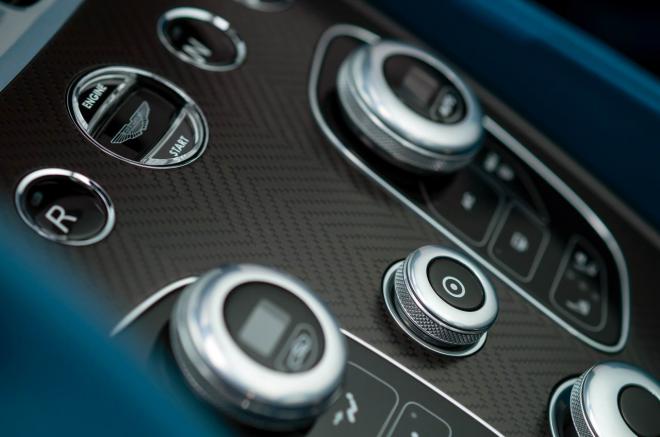 Aston Martin Vanquish Volante