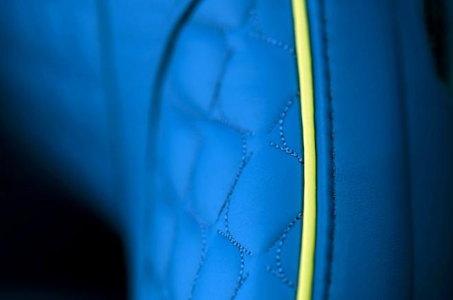 Aston Martin Vanquish Volante