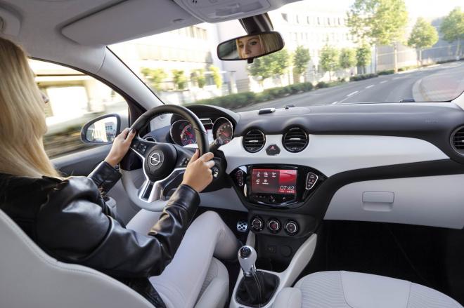 Opel Adam Black Link e White Link