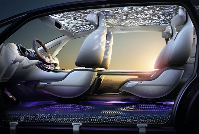 Renault Initiale Paris