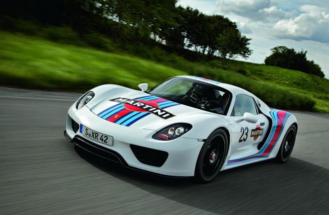 Porsche 918 Spyder Martini Design