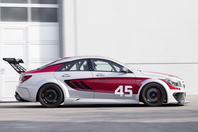Mercedes CLA 45 AMG Racing Series