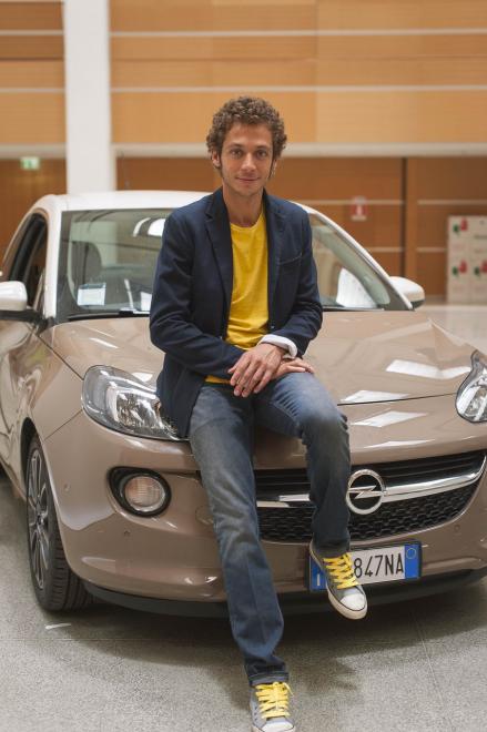 Valentino Rossi e Opel Adam ancora insieme