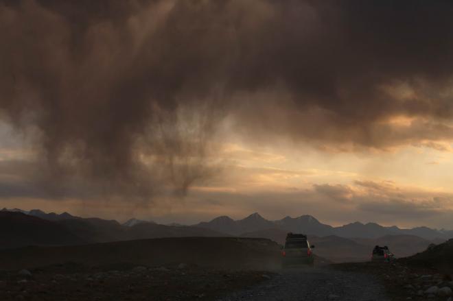 Range Rover Hybrid, test sulla Via della Seta