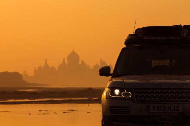 Range Rover Hybrid, test sulla Via della Seta
