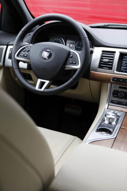 Jaguar XF 2014 2.2 D 163 CV