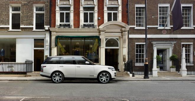 Range Rover a passo lungo e Autobiography Black