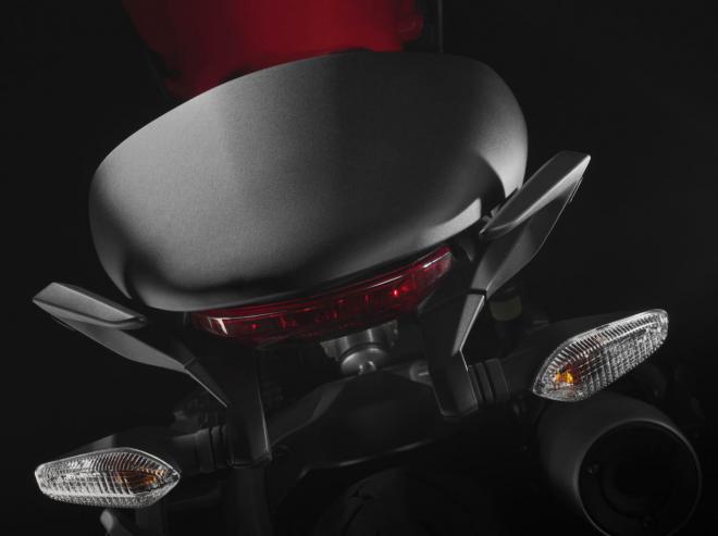 Ducati Monster 1200S