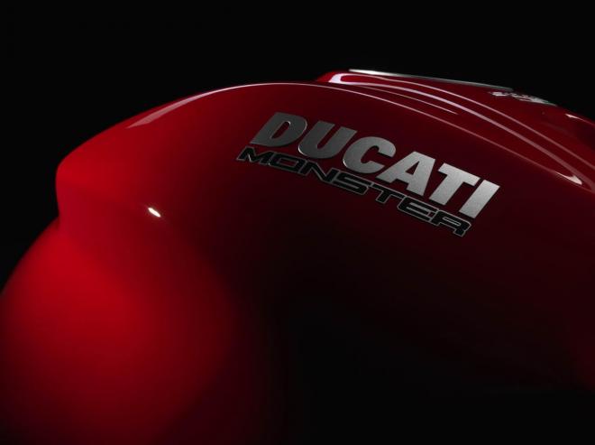 Ducati Monster 1200S