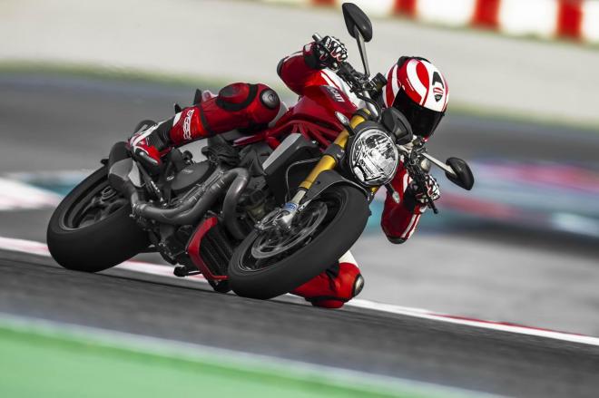 Ducati Monster 1200S