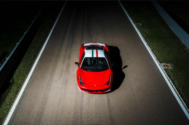 Ferrari 458 Italia nel segno di Lauda