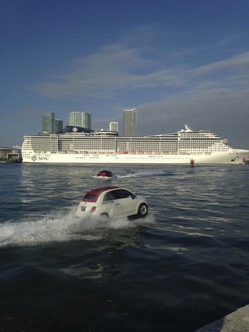 Fiat 500 watercrafts a Miami