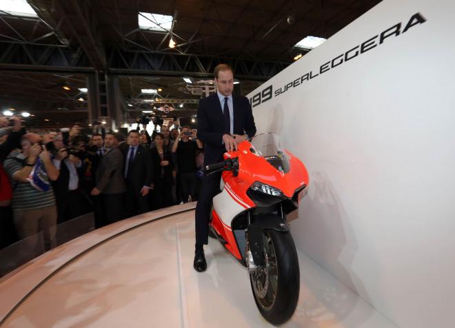 Il Principe William stregato dalle Ducati
