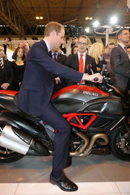 Il Principe William stregato dalle Ducati