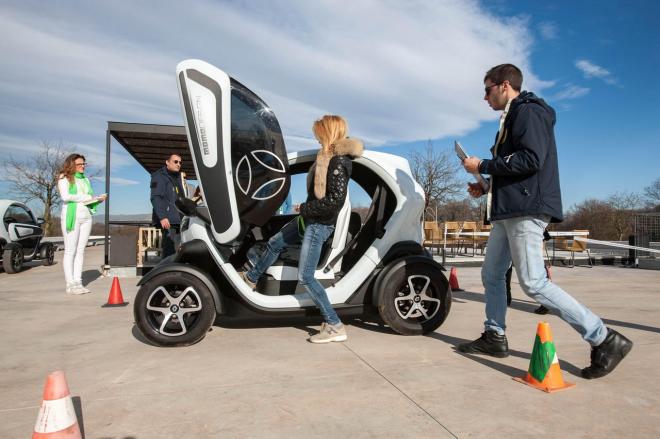 Renault SixthSense