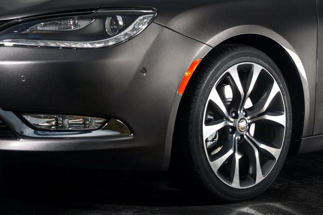 Chrysler 200C