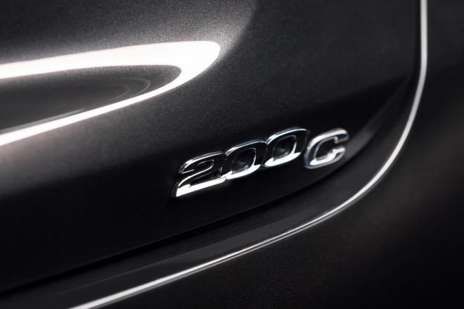 Chrysler 200C