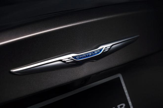 Chrysler 200C
