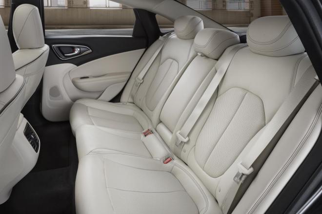 Chrysler 200C