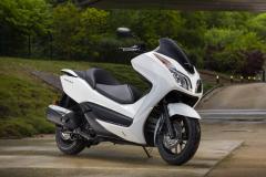 Honda Forza 300