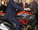 Il Principe William stregato dalle Ducati