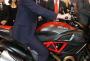 Il Principe William stregato dalle Ducati