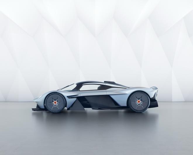 Aston Martin Valkyrie 